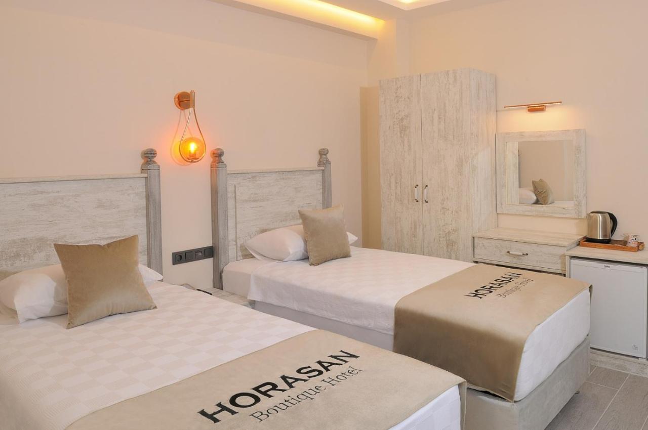 Horasan Hotel Çeşme Εξωτερικό φωτογραφία